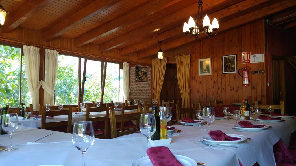 Hostal El Peregrino La Portela de Valcarce Bagian luar foto