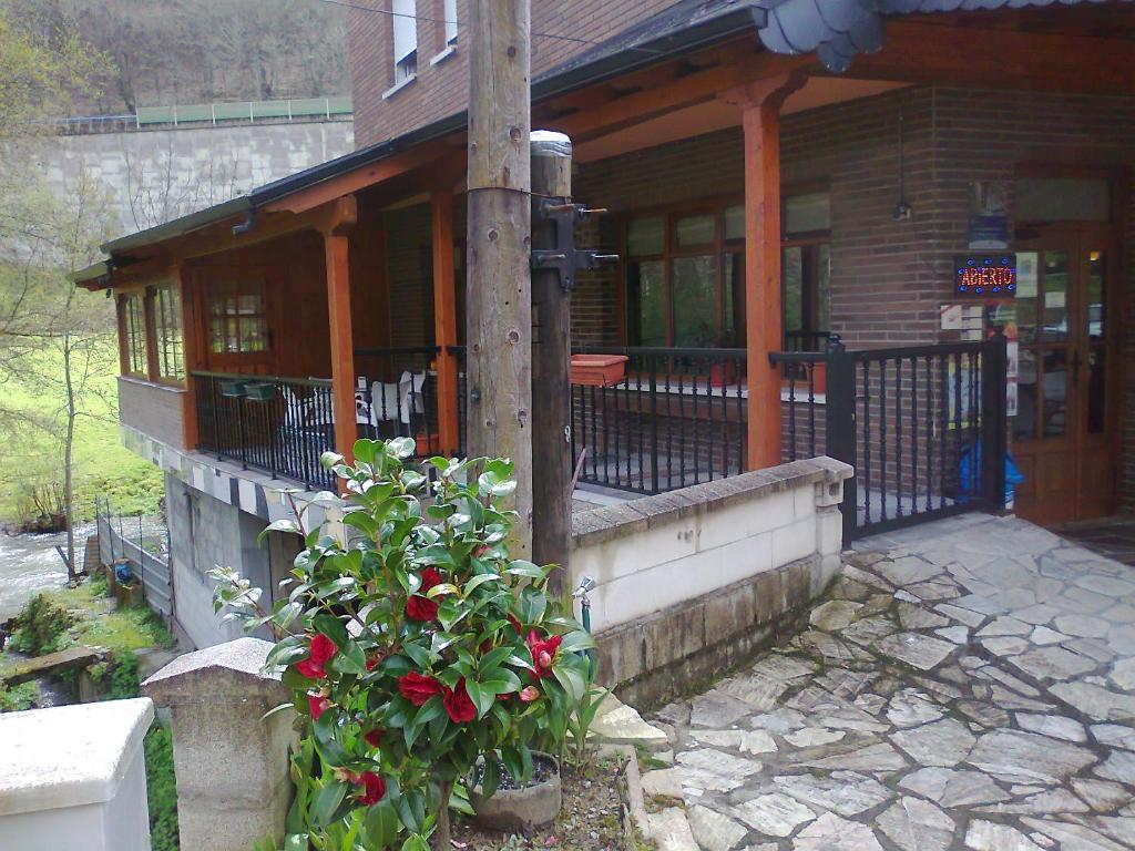 Hostal El Peregrino La Portela de Valcarce Bagian luar foto