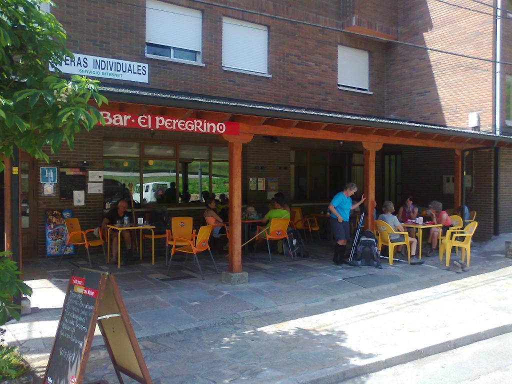 Hostal El Peregrino La Portela de Valcarce Bagian luar foto