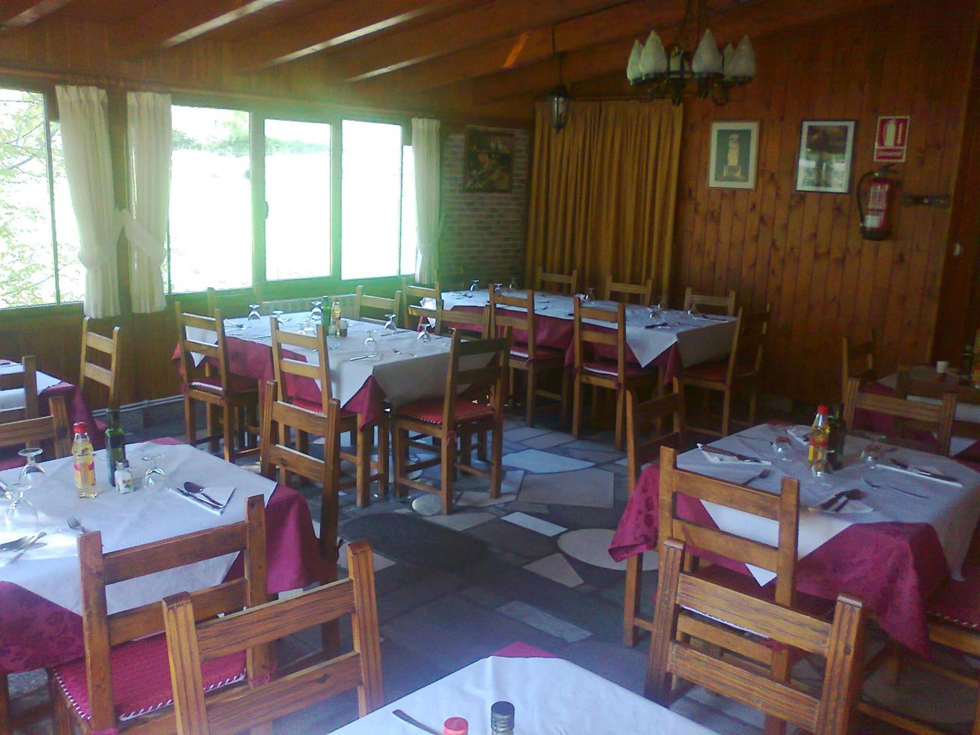Hostal El Peregrino La Portela de Valcarce Bagian luar foto