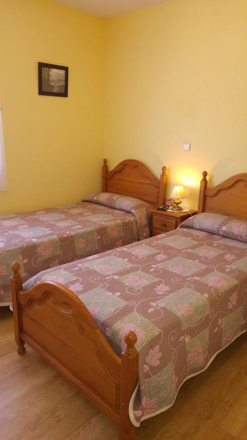 Hostal El Peregrino La Portela de Valcarce Bagian luar foto